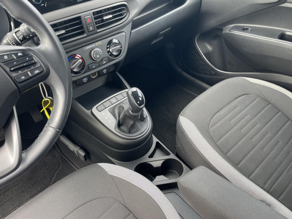 56356565-hyundai-i10-1-0-comfort-smart-5-zits-navigatie-achteruitrijcamera-1e-eigenaar-2023