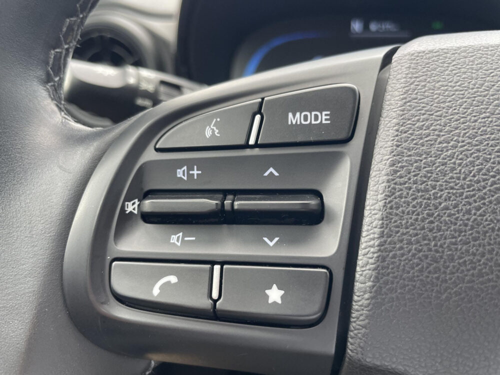56356565-hyundai-i10-1-0-comfort-smart-5-zits-navigatie-achteruitrijcamera-1e-eigenaar-2023