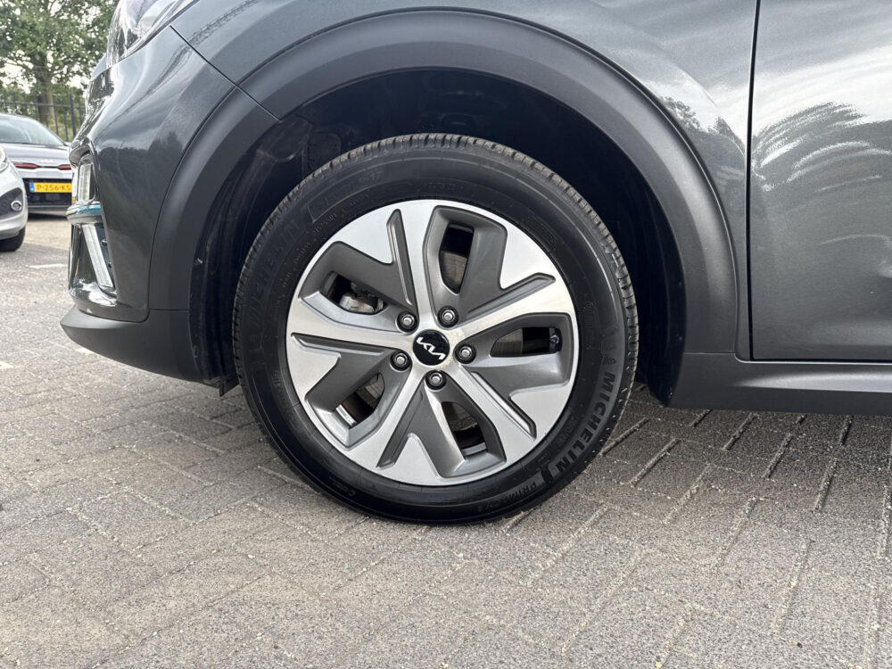 56395145-kia-e-niro-executiveline-64-kwh-soh-956-leder-stoelverwarming-ventilatie-elektrische-stoel-2022