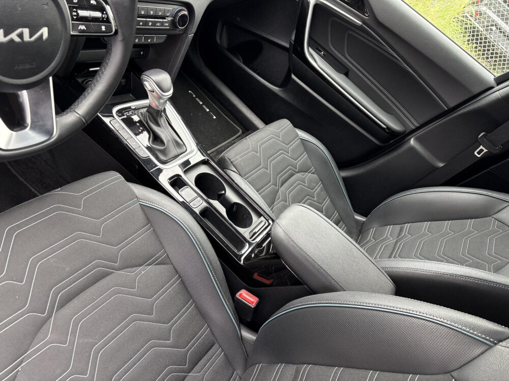 56417043-kia-ceed-1-0-t-gdi-mhev-design-edition-automaat-2025