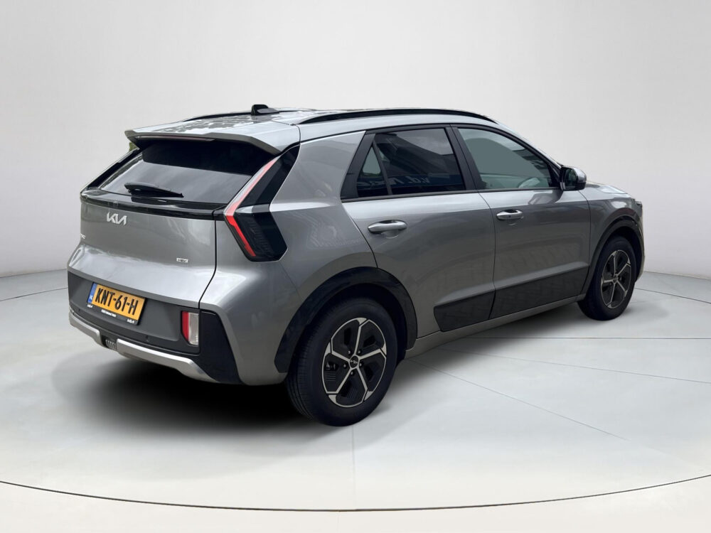 56450202-kia-niro-1-6-gdi-hybrid-dynamicplusline-stoelverwarming-stuurverwarming-electrische-bestuurdersstoel-electr-schuifkanteldak-keyless-adaptive-cruise-apple-carplay-android-2026