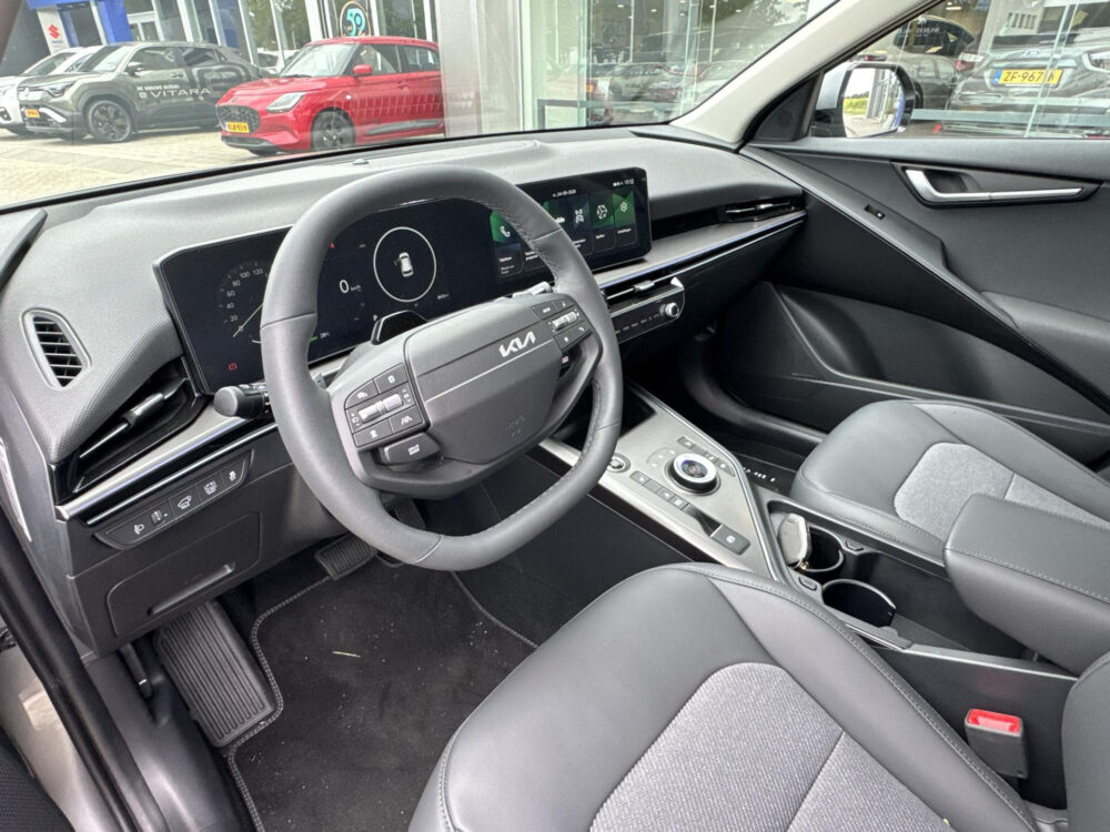 56450202-kia-niro-1-6-gdi-hybrid-dynamicplusline-stoelverwarming-stuurverwarming-electrische-bestuurdersstoel-electr-schuifkanteldak-keyless-adaptive-cruise-apple-carplay-android-2026