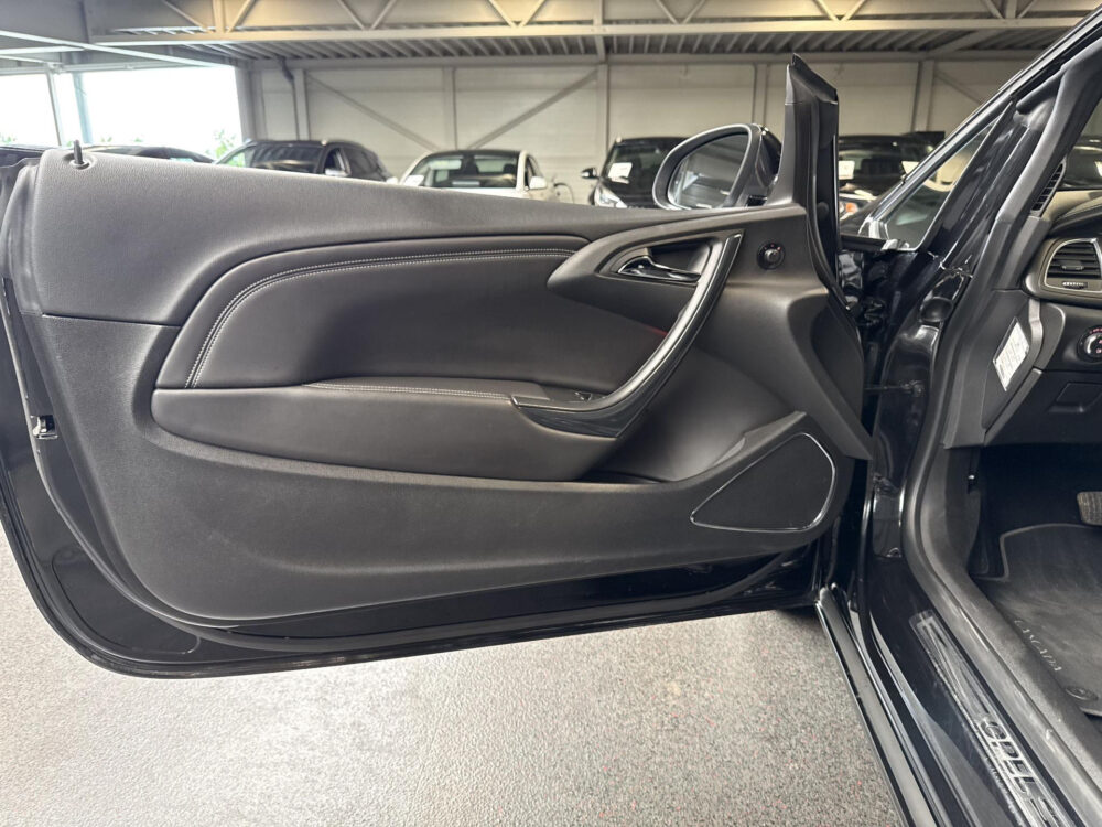 56609885-opel-cascada-1-6-turbo-cosmo-navigatie-achteruitrijcamera-2014