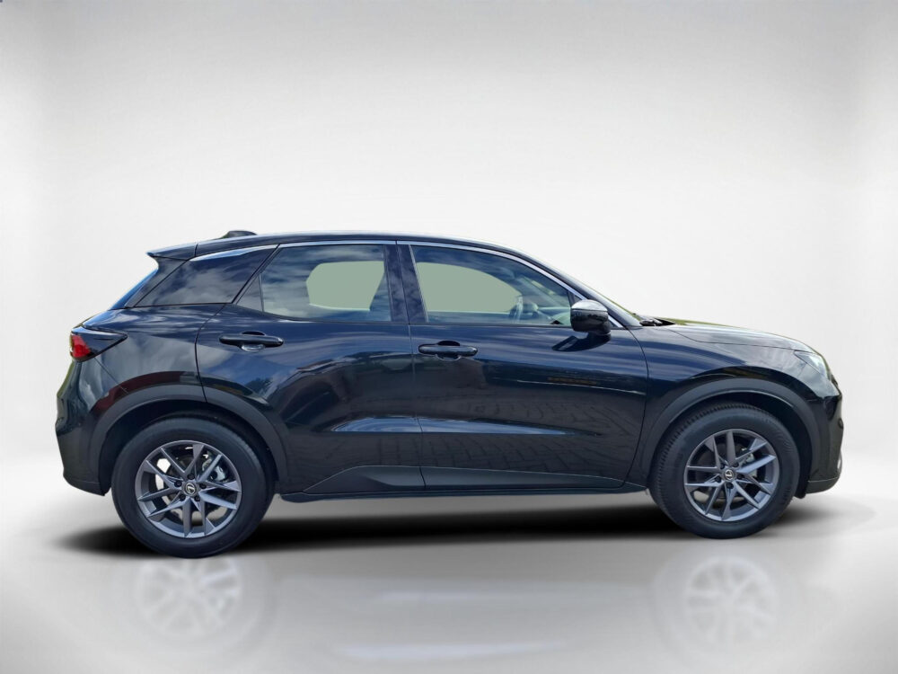 56699755-lexus-lbx-1-5-business-line-2wd-carplay-cruise-adpt-camera-2024