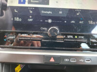 56699755-lexus-lbx-1-5-business-line-2wd-carplay-cruise-adpt-camera-2024