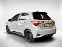 56732648-toyota-yaris-1-5-hybrid-gr-sport-leder-alcantara-cruise-camera-2019