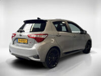56732648-toyota-yaris-1-5-hybrid-gr-sport-leder-alcantara-cruise-camera-2019