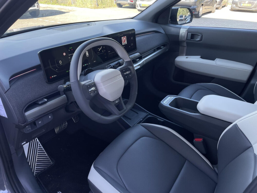 56852440-kia-ev3-gt-line-business-edition-81-4-kwh-stoel-stuur-verwarming-19-gt-velgen-sfeerverlichting-2026
