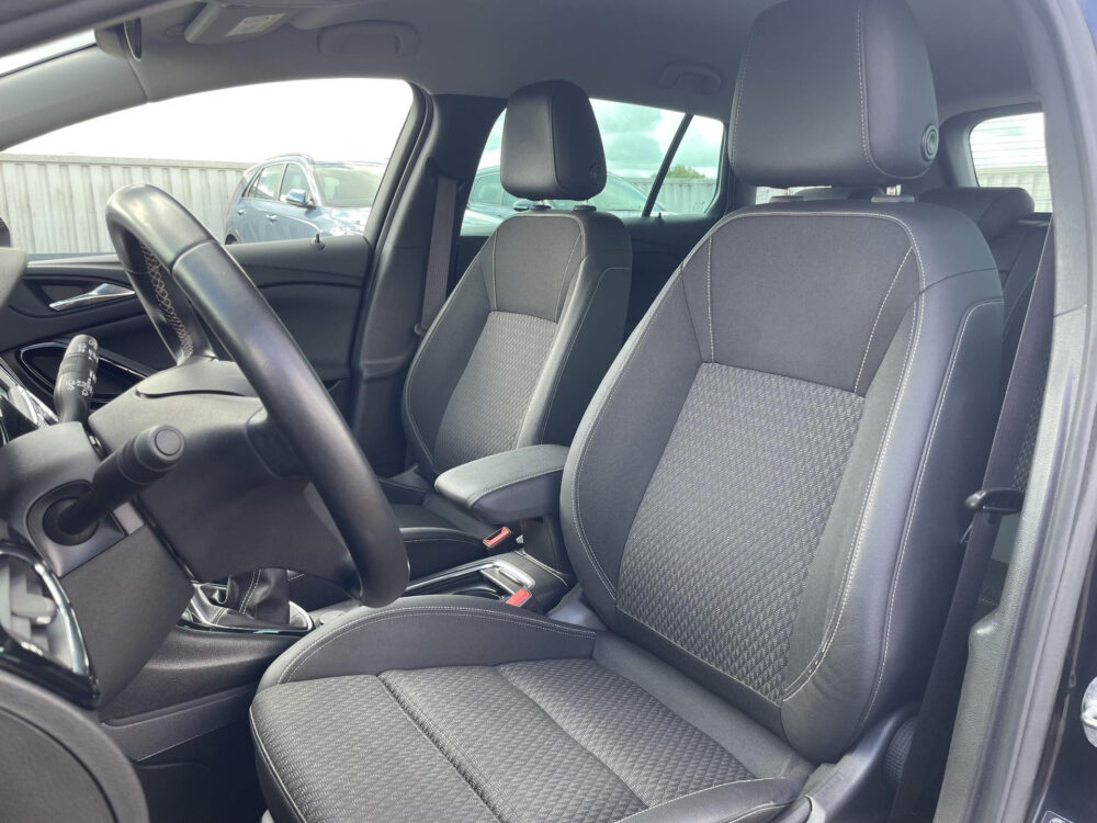 56857442-opel-astra-sports-tourer-1-4-turbo-innovation-elektrische-klep-trekhaak-achteruitrijcamera-keyless-entry-dode-hoek-2019