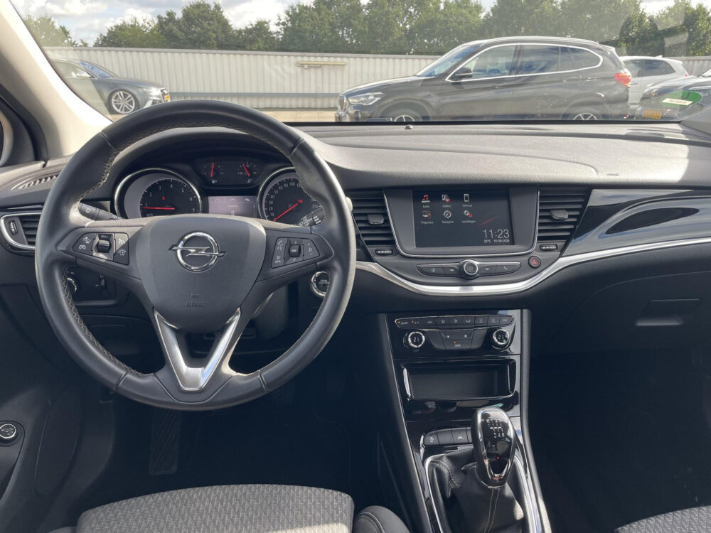 56857442-opel-astra-sports-tourer-1-4-turbo-innovation-elektrische-klep-trekhaak-achteruitrijcamera-keyless-entry-dode-hoek-2019