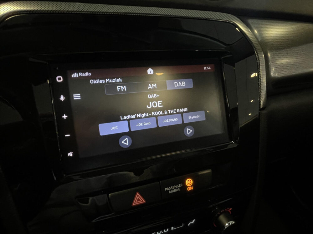 56876569-suzuki-vitara-1-4-boosterjet-style-smart-hybrid-navigatie-eerste-eigenaar-camera-2022