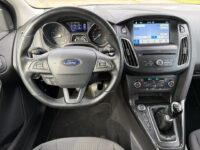 57067501-ford-focus-wagon-1-5-titanium-navi-trekhaak-lichtmetaal-zeer-mooie-auto-2017