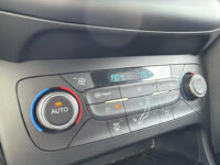 57067501-ford-focus-wagon-1-5-titanium-navi-trekhaak-lichtmetaal-zeer-mooie-auto-2017