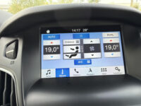 57067501-ford-focus-wagon-1-5-titanium-navi-trekhaak-lichtmetaal-zeer-mooie-auto-2017