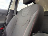 57067501-ford-focus-wagon-1-5-titanium-navi-trekhaak-lichtmetaal-zeer-mooie-auto-2017