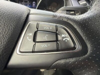 57067501-ford-focus-wagon-1-5-titanium-navi-trekhaak-lichtmetaal-zeer-mooie-auto-2017