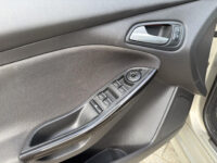 57067501-ford-focus-wagon-1-5-titanium-navi-trekhaak-lichtmetaal-zeer-mooie-auto-2017