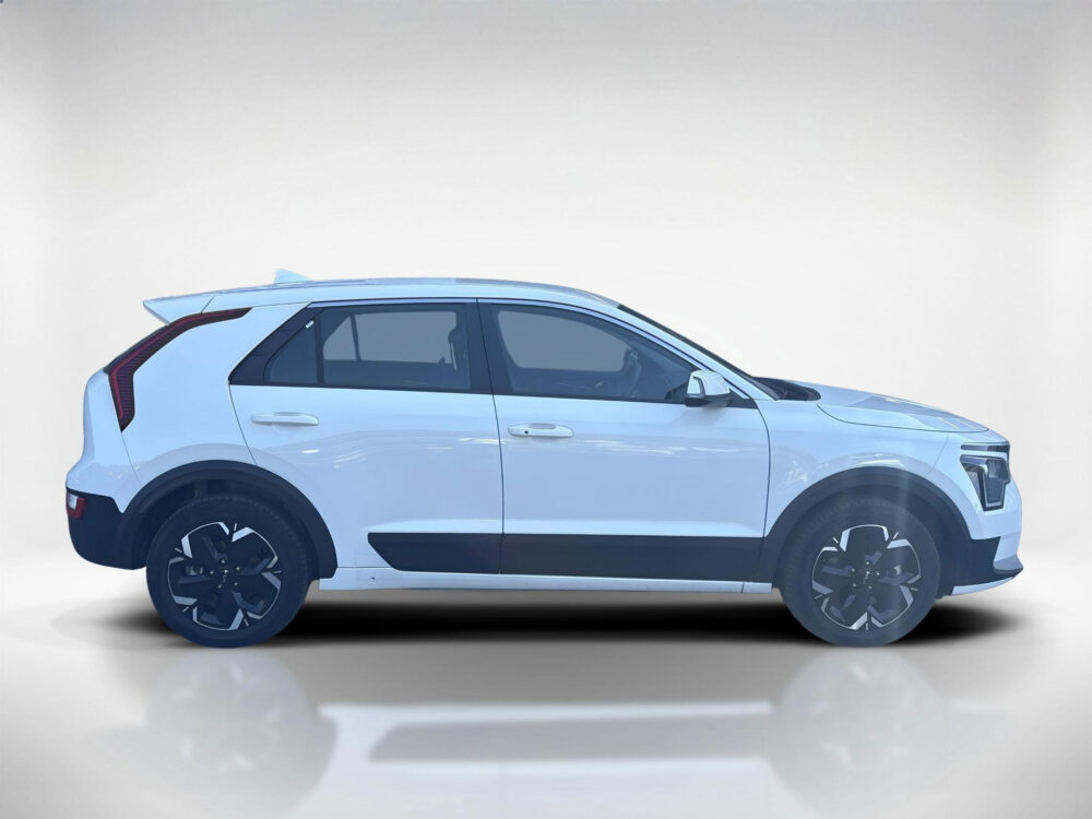 57200406-kia-niro-ev-light-64-8-kwh-13-000km-2026