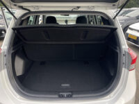 57324136-hyundai-ix20-1-4i-go-navigatie-achteruitrijcamera-2015