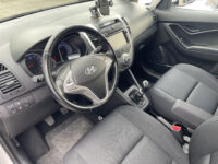 57324136-hyundai-ix20-1-4i-go-navigatie-achteruitrijcamera-2015