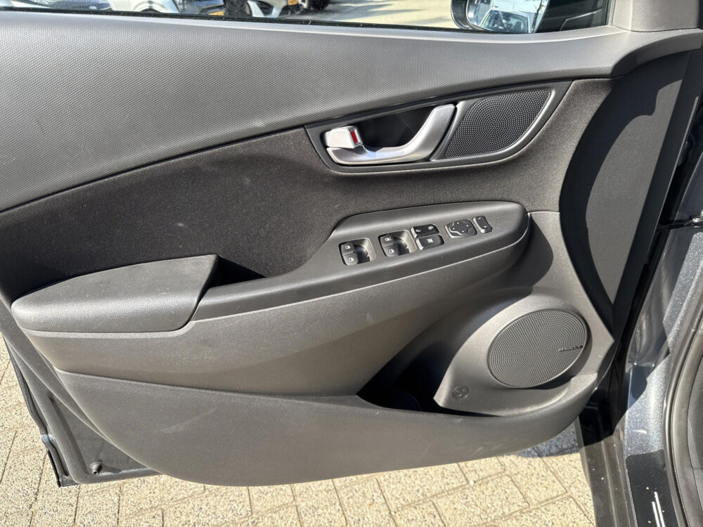 57510837-hyundai-kona-1-0-t-gdi-comfort-smart-navigatie-camera-trekhaak-2021