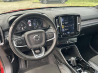 57533260-volvo-xc40-1-5-t5-recharge-r-design-stoelverwarming-achteruitrijcamera-applecarplay-2020