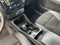 57533260-volvo-xc40-1-5-t5-recharge-r-design-stoelverwarming-achteruitrijcamera-applecarplay-2020