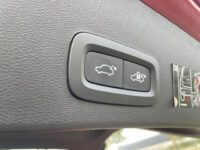 57533260-volvo-xc40-1-5-t5-recharge-r-design-stoelverwarming-achteruitrijcamera-applecarplay-2020