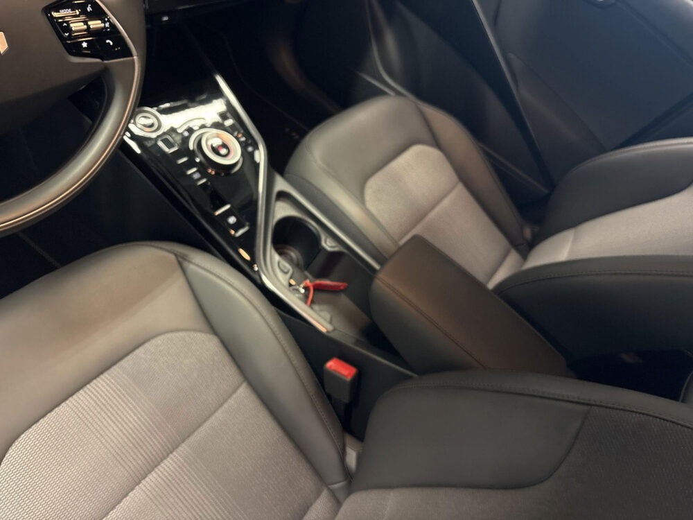 57554296-kia-niro-1-6-gdi-hybrid-dynamicline-half-leder-adaptieve-cruise-2026