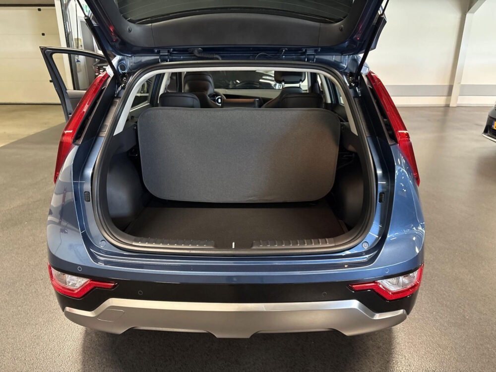 57554296-kia-niro-1-6-gdi-hybrid-dynamicline-half-leder-adaptieve-cruise-2026