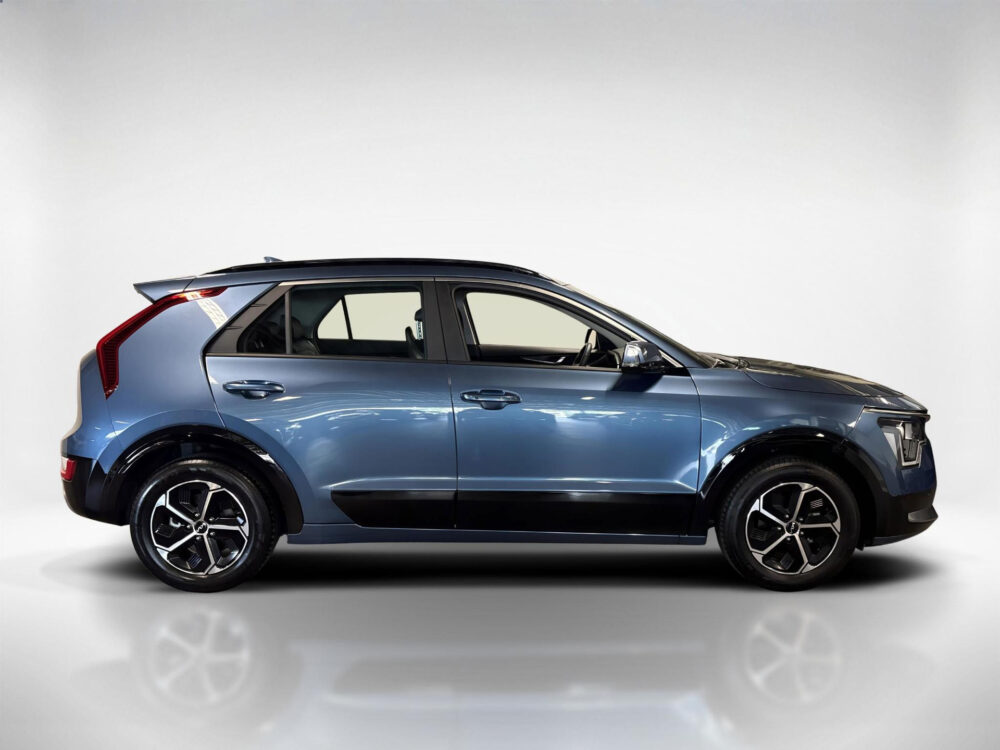 57554296-kia-niro-1-6-gdi-hybrid-dynamicline-half-leder-adaptieve-cruise-2026