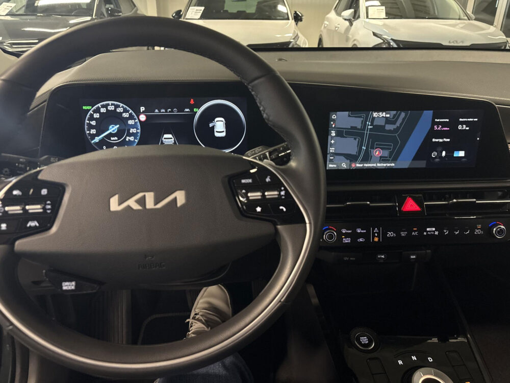 57716527-kia-niro-1-6-gdi-hybrid-dynamicline-half-leder-pdv-voor-en-achter-camera-navi-2026